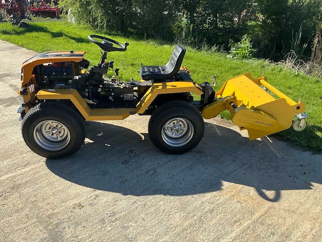 2025 yarmax 195fc wi18d 18hp met klepelmaaier - minitractor - afbeelding 12 van  26