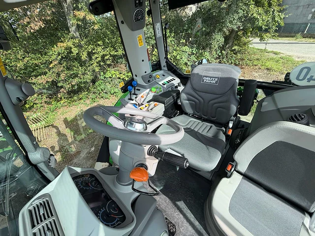 2026 deutz-fahr 6140.4 ttv agrotron vierwielaangedreven landbouwtractor - afbeelding 9 van  36