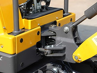 2026 huayee minigraafmachine - 1.800 kg – kubota 3-cilinder – knikarm – snelwissel – 2 bakken - afbeelding 13 van  15