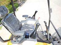 2026 huayee minigraafmachine - 1.800 kg – kubota 3-cilinder – knikarm – snelwissel – 2 bakken - afbeelding 8 van  15