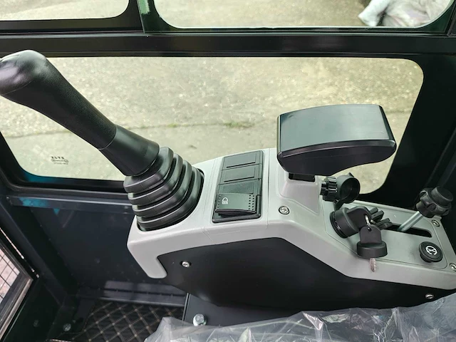 2026 mini graafmachine xt18u – 1.8 ton - afbeelding 7 van  30