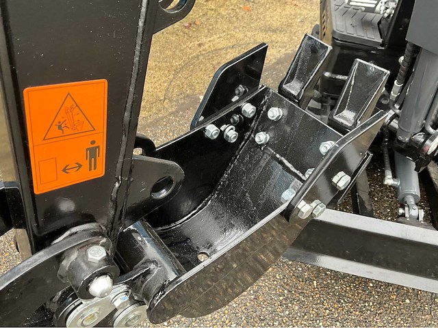 2026 nuoman minigraafmachine (70cm) 0.6t - side swing - met garantie - afbeelding 10 van  13