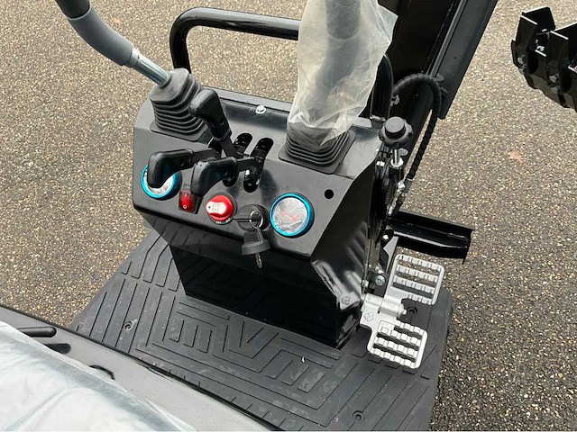 2026 nuoman minigraafmachine (70cm) 0.6t - side swing - met garantie - afbeelding 7 van  13