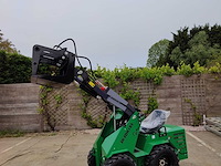2026 nycheki sk-sdk105 mini schranklader - snelwissel & hydraulische mestbak - ongebruikt - afbeelding 2 van  17