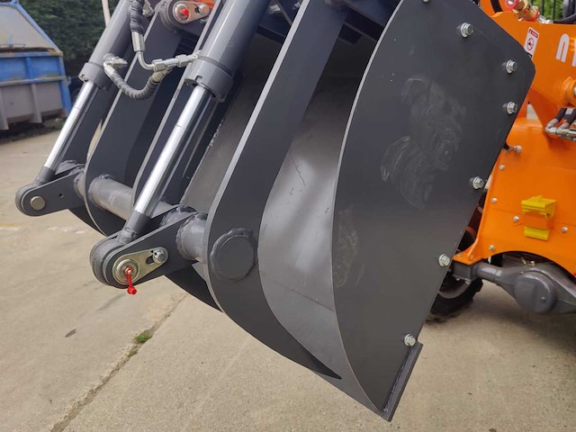 2026 nycheki wle 450 kg shovel + hydraulische snelwissel en mestbak - ongebruikt - afbeelding 3 van  24