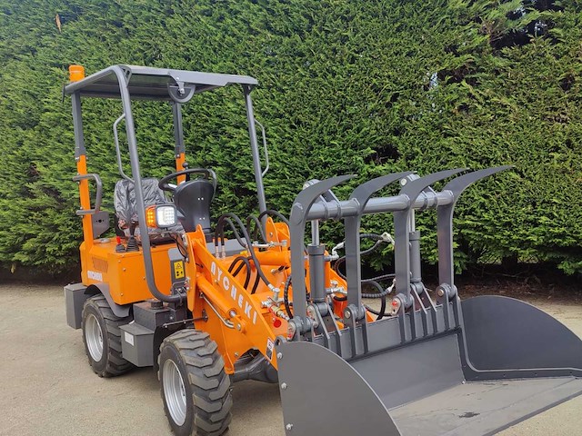 2026 nycheki wle 450 kg shovel + hydraulische snelwissel en mestbak - ongebruikt - afbeelding 18 van  24