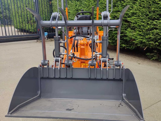 2026 nycheki wle 450 kg shovel + hydraulische snelwissel en mestbak - ongebruikt - afbeelding 24 van  24
