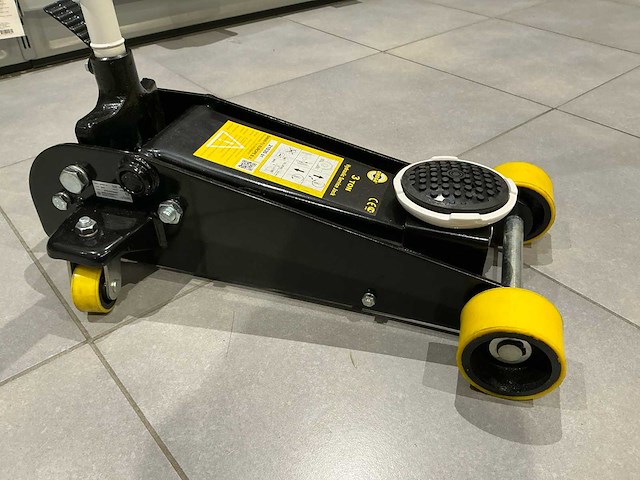 2026 omega garagekrik - afbeelding 1 van  5