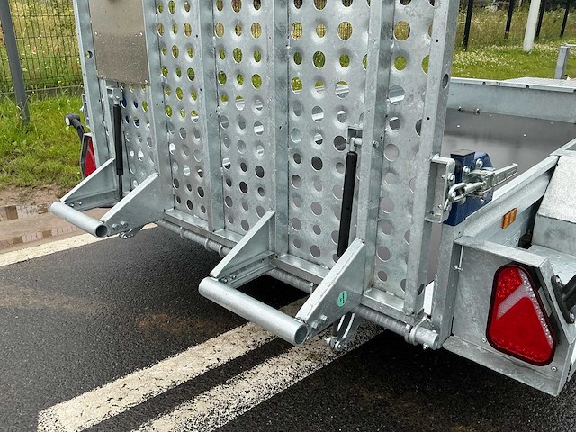 2026 saris machinetransporter aanhangwagen - afbeelding 3 van  8