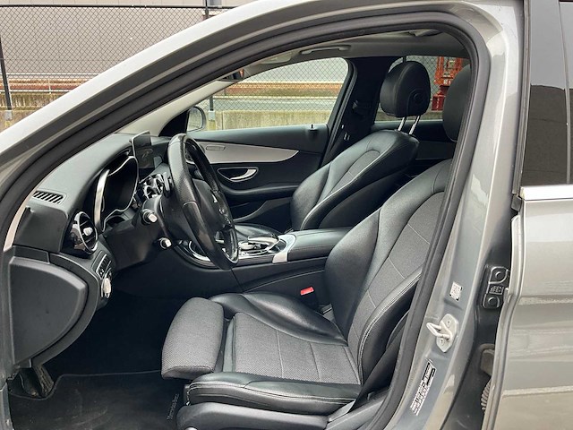 206 mercedes-benz c 220 d - afbeelding 38 van  46