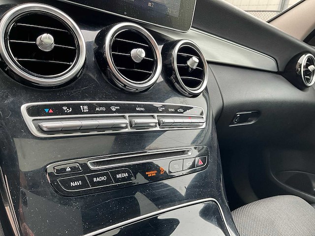 206 mercedes-benz c 220 d - afbeelding 23 van  46