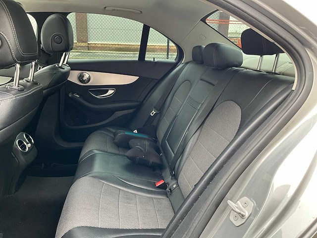 206 mercedes-benz c 220 d - afbeelding 22 van  31