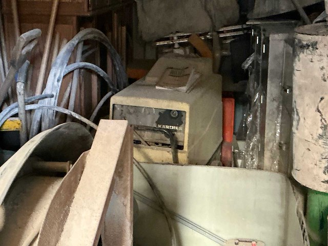 20ft opslagcontainer met inhoud - afbeelding 12 van  12