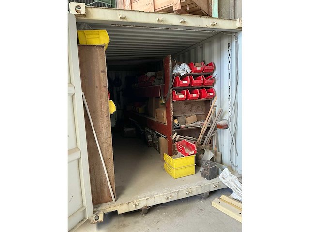20ft opslagcontainer met inhoud - afbeelding 13 van  18
