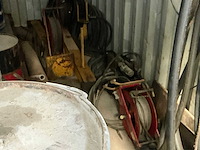 20ft opslagcontainer met inhoud - afbeelding 16 van  27