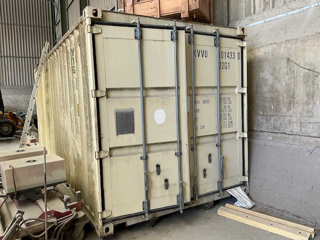 20ft opslagcontainer met inhoud - afbeelding 1 van  18