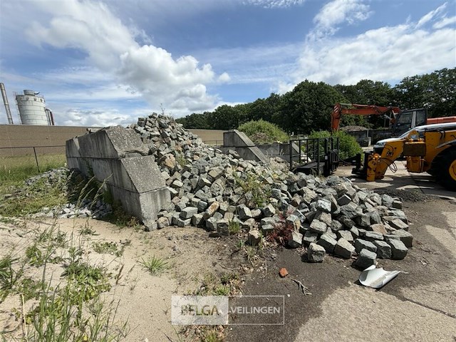 ± 20m³ grote kasseien - afbeelding 4 van  7