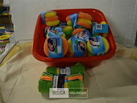 ±20x 3st pannensponsen +2x 2st microvezeldoek 30x30cm - afbeelding 1 van  3