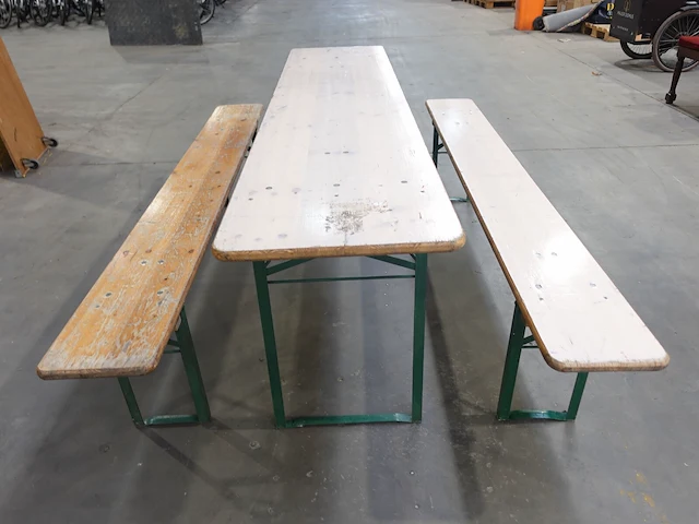 20x biertafel + 40x bank - afbeelding 1 van  5