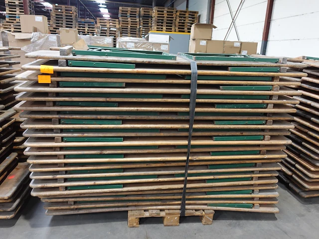 20x biertafel + 40x bank - afbeelding 4 van  4