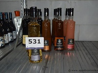 20x fles likeur, joseph cartron, wo. sureau (amber), mangue (amber), crème de pêche de vigne (amber), pamplemousse rose (roze), cassis (donker), vermouth blanc (helder), 70cl - afbeelding 1 van  4