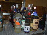 20x fles sterke drank, wo. bökland peach vodka liqueur 70cl, stolichnaya vodka 70cl, ciroc red berry vodka 70cl, tito's handmade vodka 1.75l, smirnoff vodka - afbeelding 1 van  5