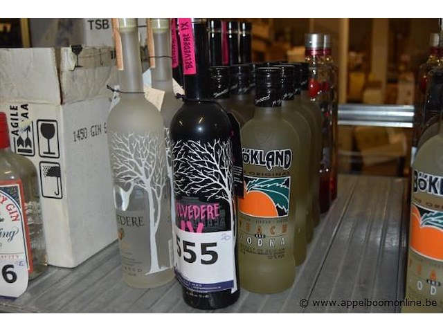 20x fles vodka, wo. belvedere ix, belvedere citrus, bökland peach and vodka, 70cl - afbeelding 1 van  3