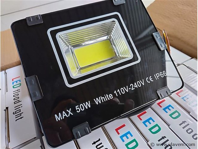 20x ongebruikt 50w led floodlight - afbeelding 6 van  7