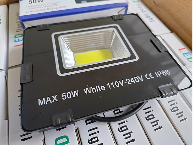 20x ongebruikt 50w led floodlight - afbeelding 1 van  7