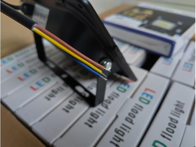 20x ongebruikt 50w led floodlight - afbeelding 5 van  7