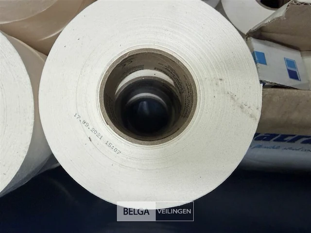 ± 21 rollen voegband - afbeelding 2 van  3