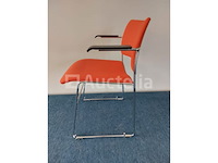 21 x howe 40/4 design vergaderstoel by david rowland (rood) - afbeelding 1 van  7