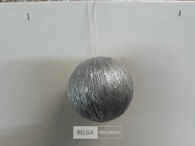 21 x kerstbal pvc zilver met glitters 6 cm - afbeelding 3 van  3