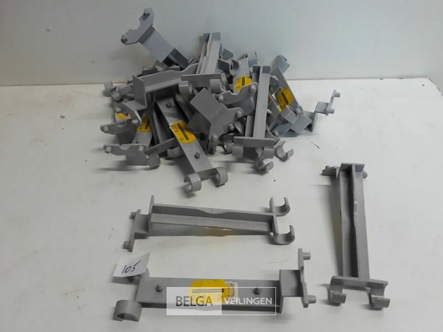 21 x klem voor bladnet 125mm licht grijs pvc regenafvoer - afbeelding 1 van  3
