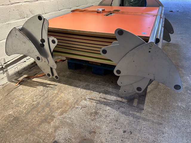 210-63 scheidingswanden met metalen poot (10st) - afbeelding 3 van  3