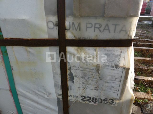 2100 bricks wienerberger forum prata - afbeelding 1 van  5