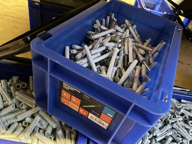 2100 slagpluggen en pluggen - afbeelding 3 van  5