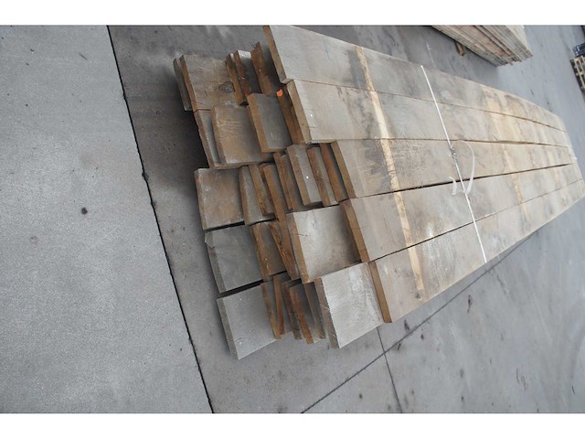 2,14 m³ eiken planken 30mm droog - afbeelding 3 van  4