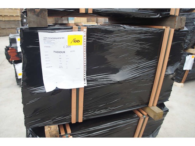 21,53 m² padouk gevelbekleding - afbeelding 4 van  5