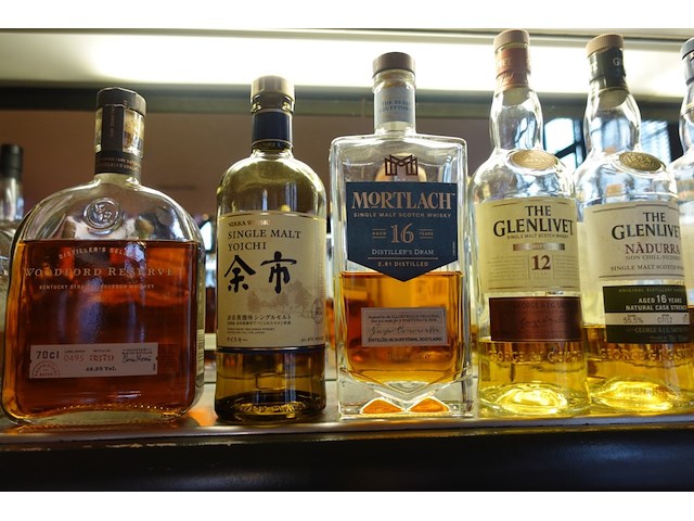 21x diverse flessen whisky - afbeelding 4 van  6