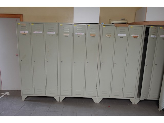 21x metalen locker - afbeelding 7 van  11
