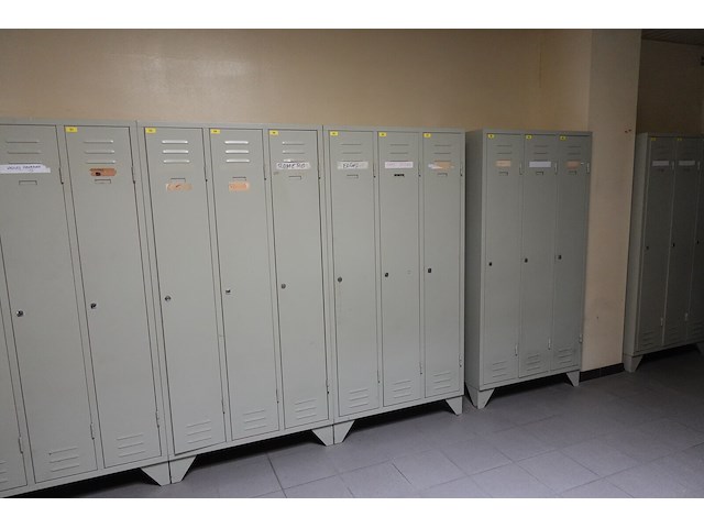 21x metalen locker - afbeelding 9 van  11