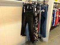 22 damesbroeken - afbeelding 1 van  9