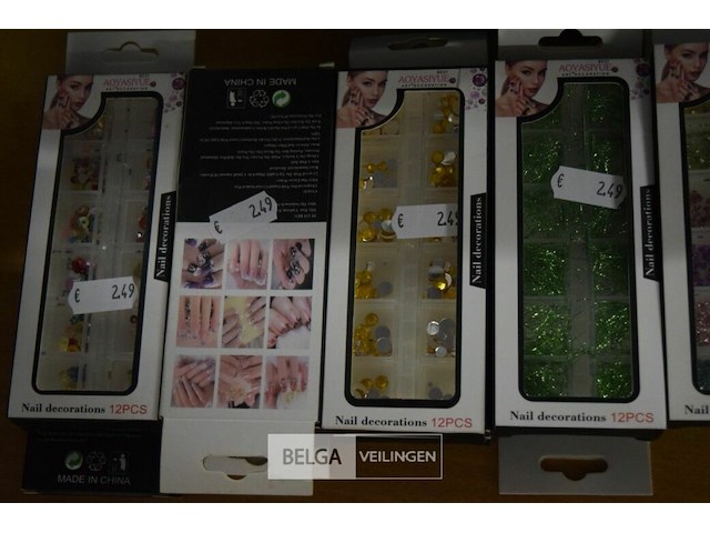 ±22 doosjes div nagel deco - afbeelding 2 van  4