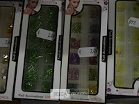 ±22 doosjes div nagel deco - afbeelding 3 van  4