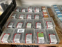 22 dozen hout schroeven staalnagels