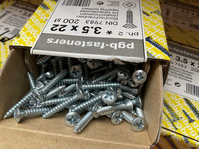 22 dozen schroeven - afbeelding 2 van  2