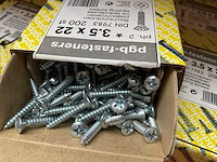 22 dozen schroeven - afbeelding 2 van  2