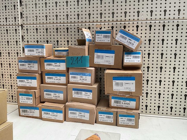 22 dozen zelfborende schroeven - afbeelding 1 van  8