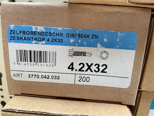 22 dozen zelfborende schroeven - afbeelding 8 van  8